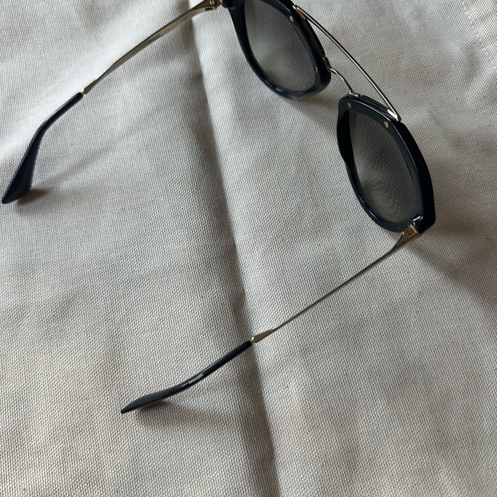 Prada cinema sunglasses - Picture 6 of 9